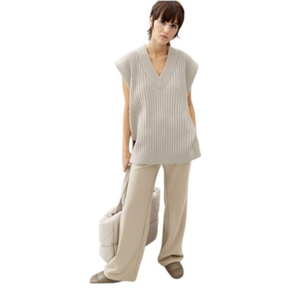 H&M tan sleeveless rib knit sweater vest size XS - Picture 1 of 5
